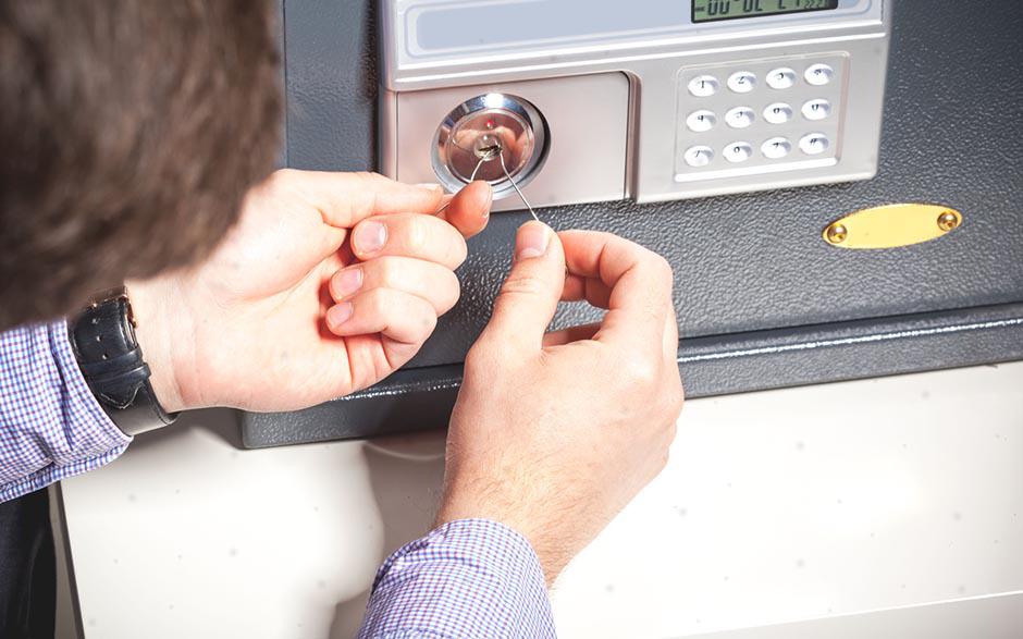 comment changer une serrure de porte Goussainville