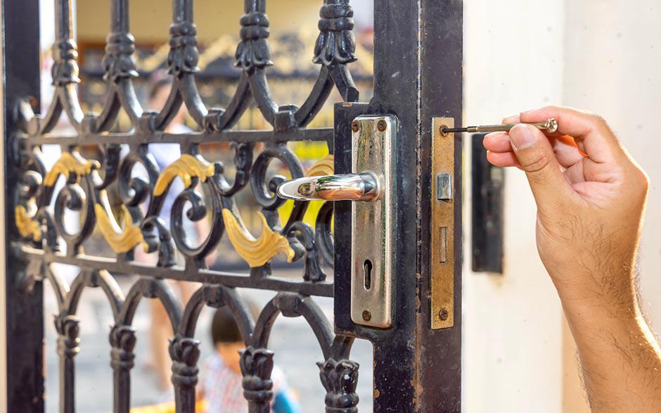serrurier ouverture porte Paris 1